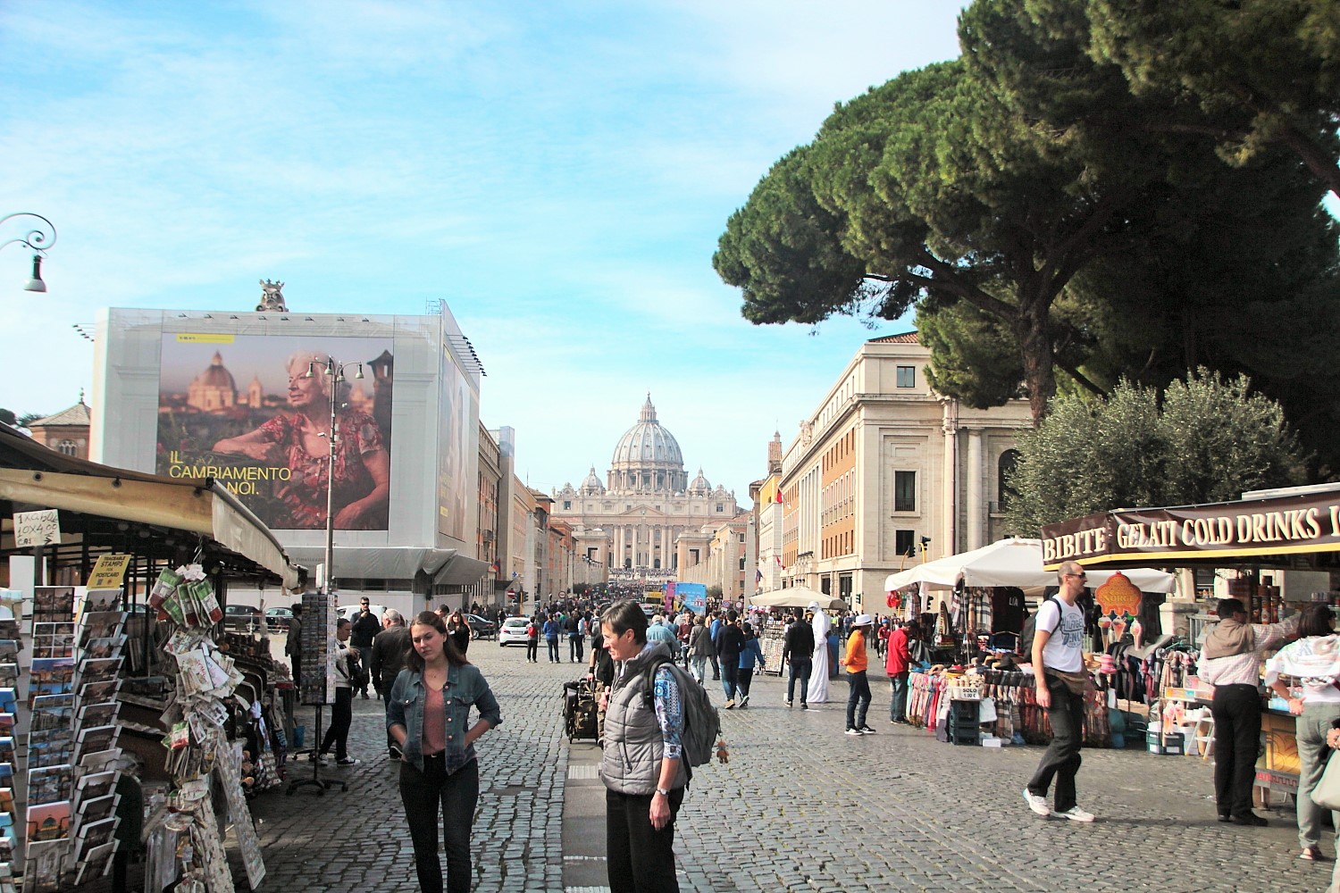 Дорога к Ватикану в Риме в октябре