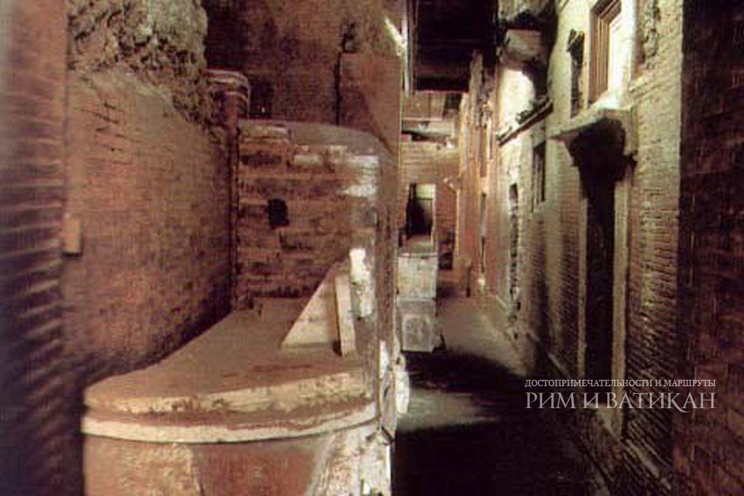 Некрополь под Собором Св. Петра, фрагмент фотографии с официального сайта Ватикана.