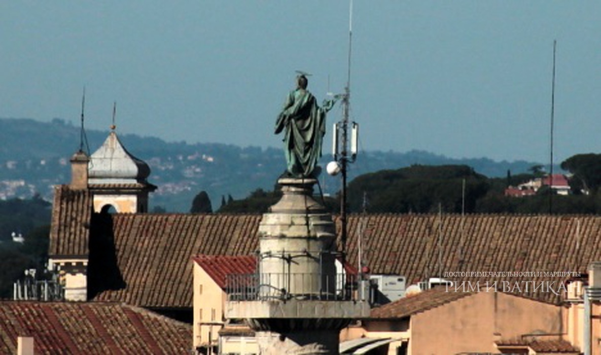 Колонна Траяна, Св. Петр на  вершине колонны