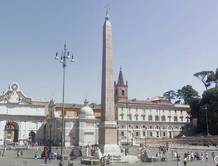 Обелиск Фламинио в Риме на Piazza del Popolo.