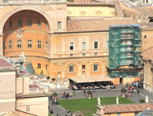 Внутренний двор в музеях Ватикана