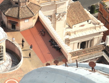 Вид на крышу собора с купола собора
