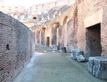 Проход в нижнем ярусе Колизея